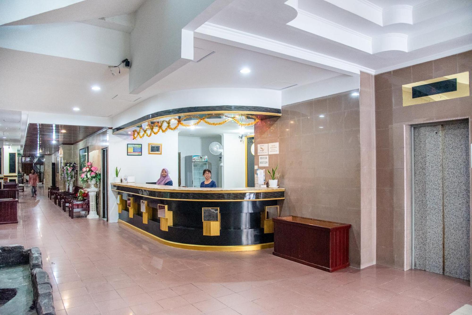Melin Hotel Tanjungpinang Exterior photo